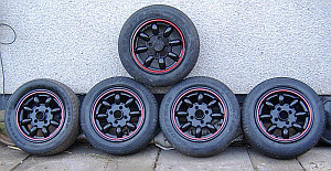 wheels with stripe
